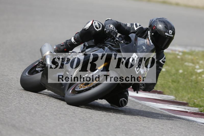 /10 20.04.2026  Pluess Moto Sport ADR/Freies Fahren/85